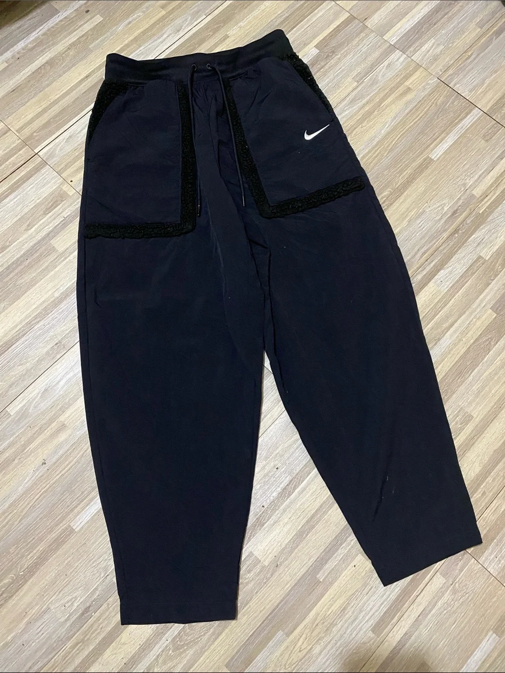 NIKE Essentials Woven Curve Pants size women’s small